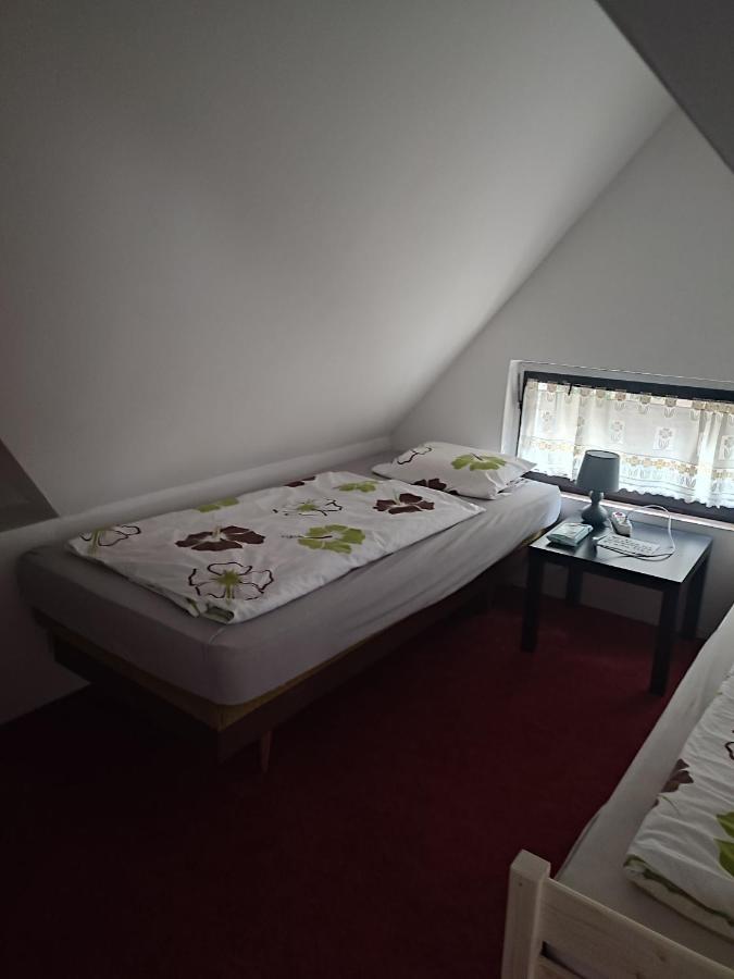 Hotel Lucerna à Hřensko Extérieur photo